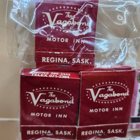 Vintage Matchbooks Lot Hotel Motel Matches Holiday Inn Circus - Picture 9 of 9